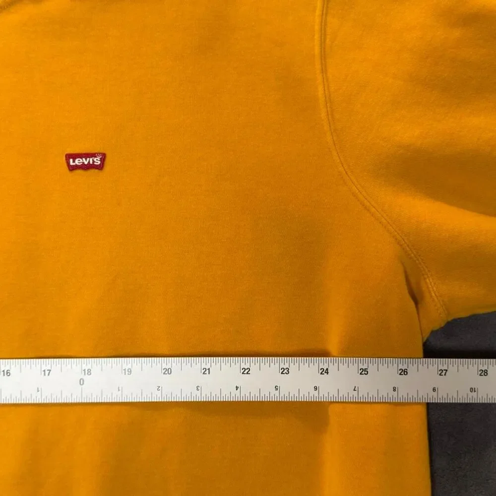 Levi-s Men's Yellow and Gold Sweatshirt